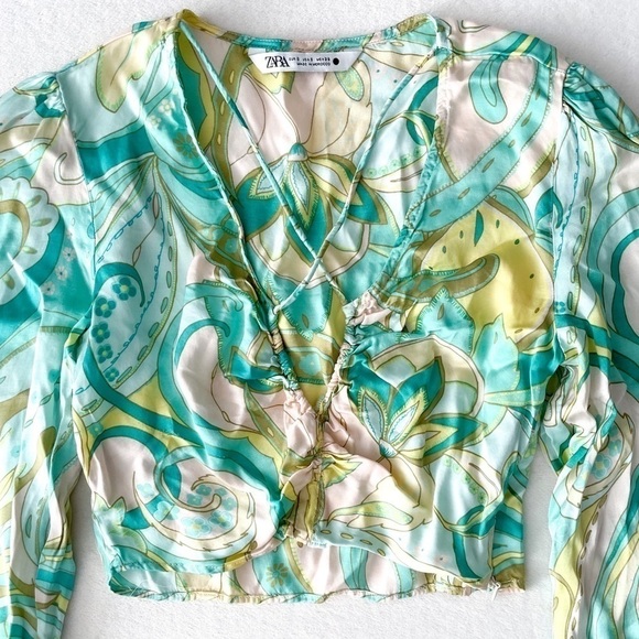 Retro Crop Front Blouse - Picture 4 of 7